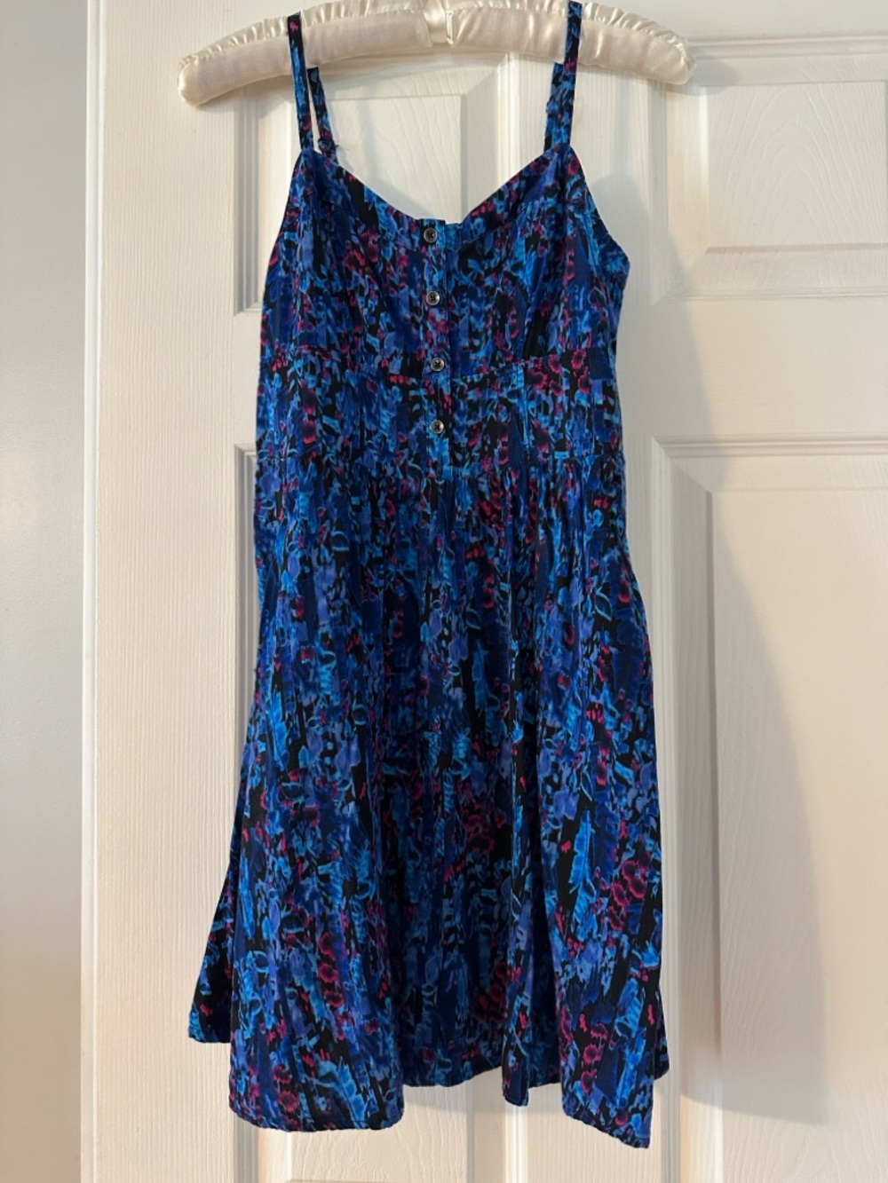 EXPRESS Dress with pockets